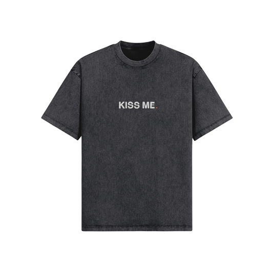 kiss cam "kiss me" t-shirt